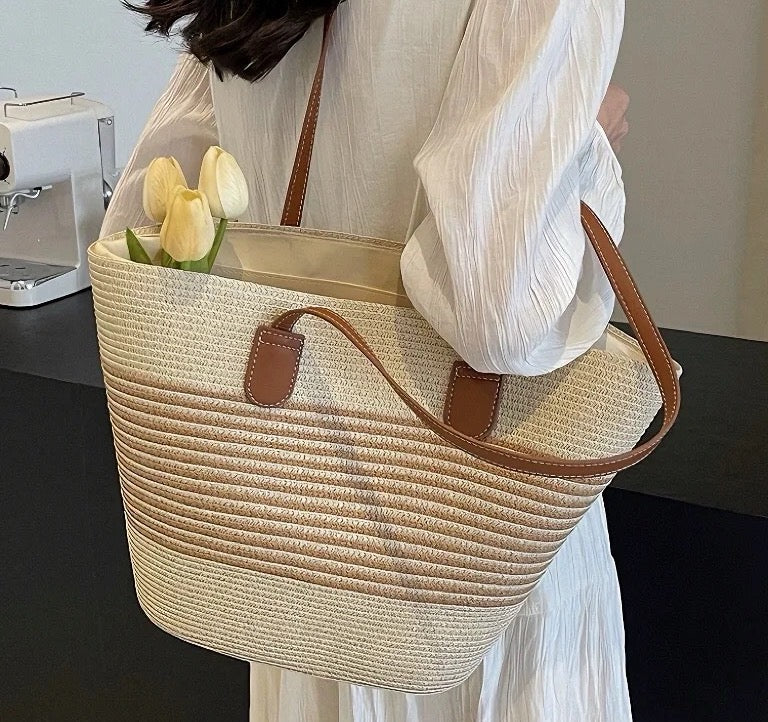 Summer straw bags